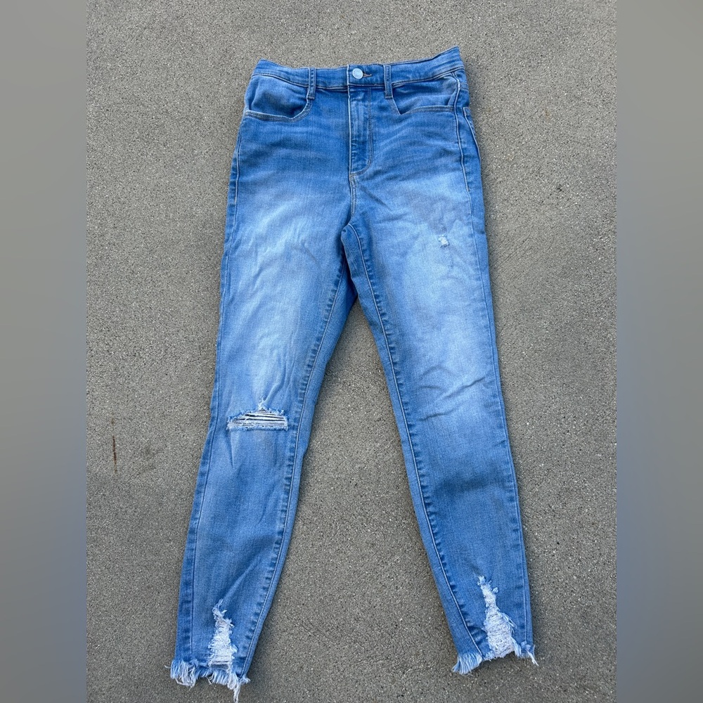 Garage Size 3 Women's Blue Distressed Skinny Jeans